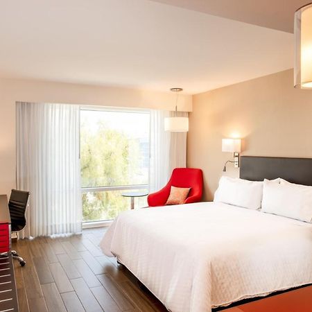 Fiesta Inn Celaya Galerias Εξωτερικό φωτογραφία