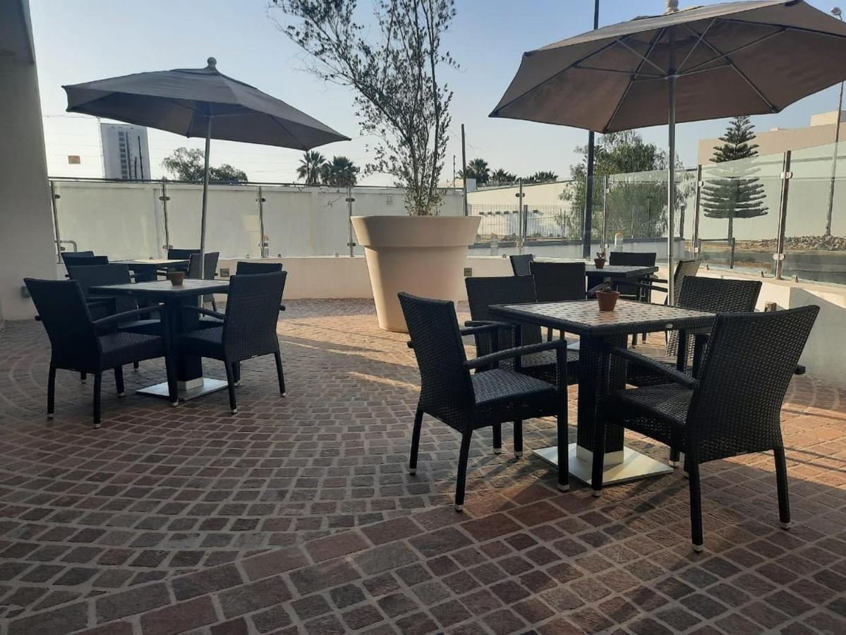 Fiesta Inn Celaya Galerias Εξωτερικό φωτογραφία